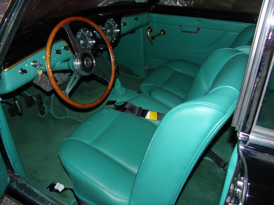 Интерьер Ferrari 342 America Coupe Speciale by Pininfarina 1952 года  (фото 12 из 15)